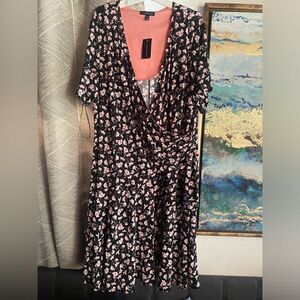 Lane Bryant Dress Women  Shift  Size 22/24 Floral NEW